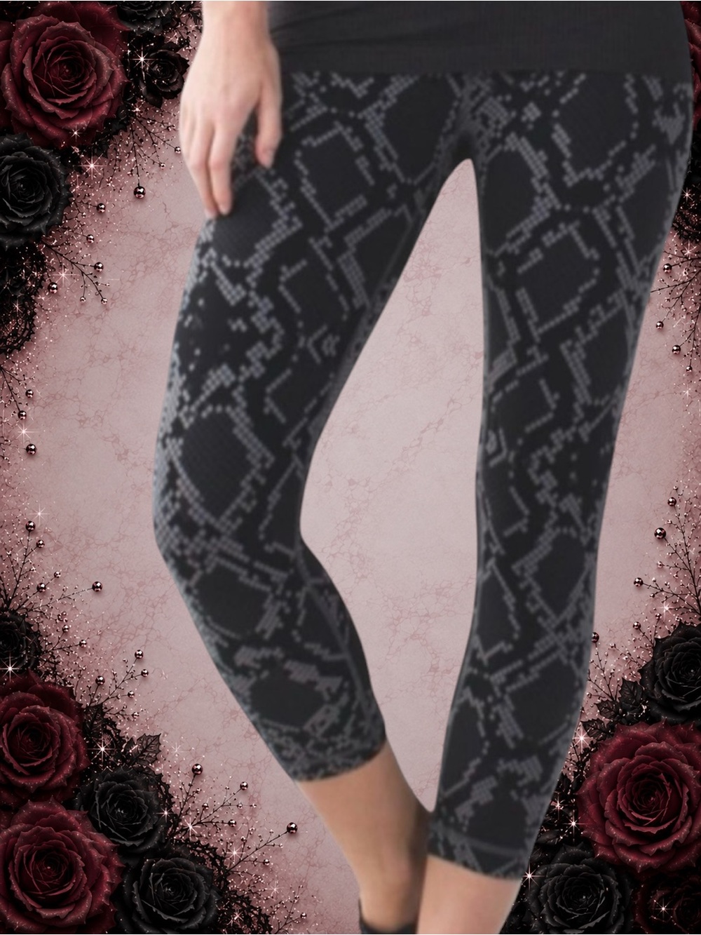 Preowned Lululemon Wunder Under Crop (Hi-Rise) Full-On Luon Snake Slate Deep 6